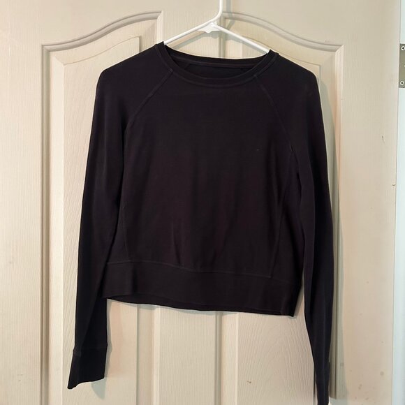 lululemon long sleeve crop pullover - Picture 1 of 3